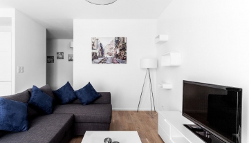Białe ściany w mieszkaniu - minimalizm się opłaca